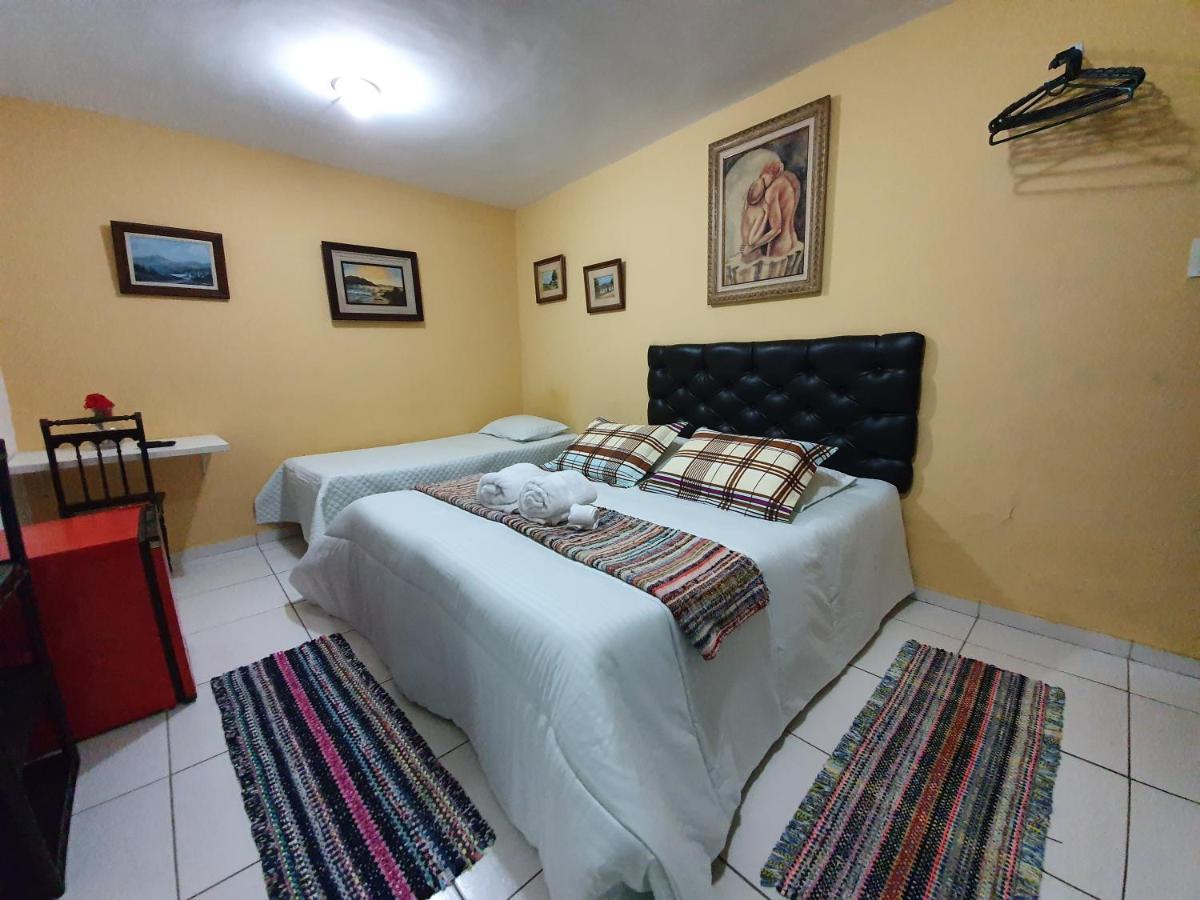 Pousada Solar Dos Cavaleiros Mendes Macaé Esterno foto