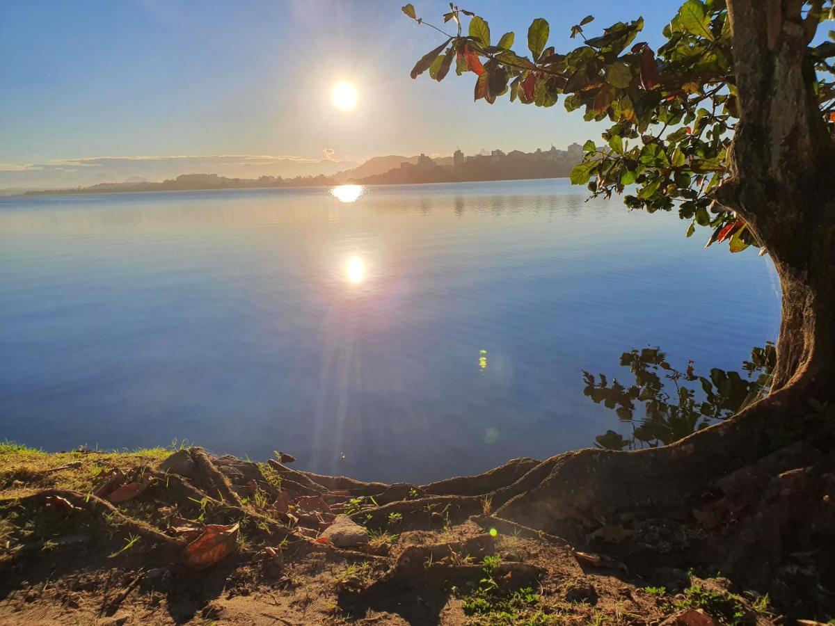 Pousada Solar Dos Cavaleiros Mendes Macaé Esterno foto